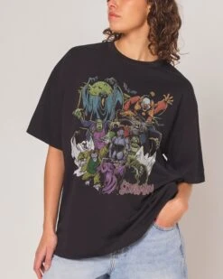 Scooby-Doo Villians Oversized Tee -Threadheads Clothing BlackOversized Close Up Front 2f9ca741 1689 4fb8 bf51 3e1d5e70fd13