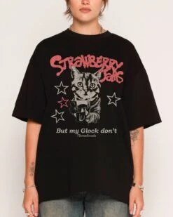 Strawberry Jams Oversized Tee -Threadheads Clothing BlackOversized Close Up Front 431f0b69 6d3b 4954 a967 8c57e9652f83