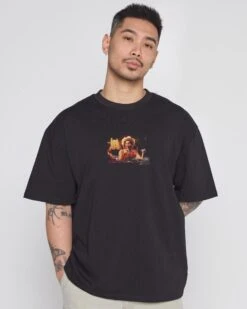 Hot Tub Oversized Tee -Threadheads Clothing BlackOversized Close Up Front d1f0ba4a d684 481b 9e95 e4cb71083a94