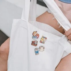 Dead Inside Enamel Pin -Threadheads Clothing DSC02231 23564ad2 7eec 4d04 9dca 5a90ff139fbe