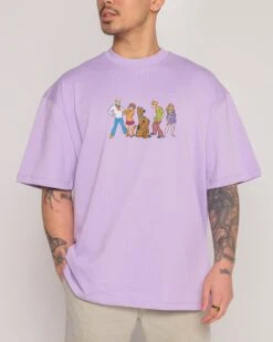 Scooby-Doo The Gang's All Here Oversized Tee -Threadheads Clothing LilacOversized Close Up Front ec3d042e 2ca6 4761 8148 95a9b450b0f4