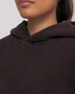 Heavyweight Hoodie -Threadheads Clothing OOO on Model 00198