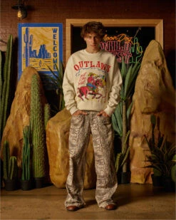 Outlaws Sweatshirt -Threadheads Clothing TH Western Ecom COMPRESSED00194