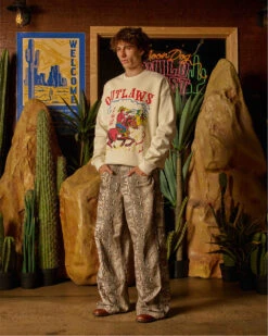 Outlaws Sweatshirt -Threadheads Clothing TH Western Ecom COMPRESSED00196