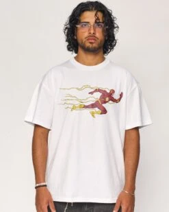 DC The Flash T-Shirt -Threadheads Clothing White Close Up Front c3933759 215e 4c01 805e 80b8ad899f61